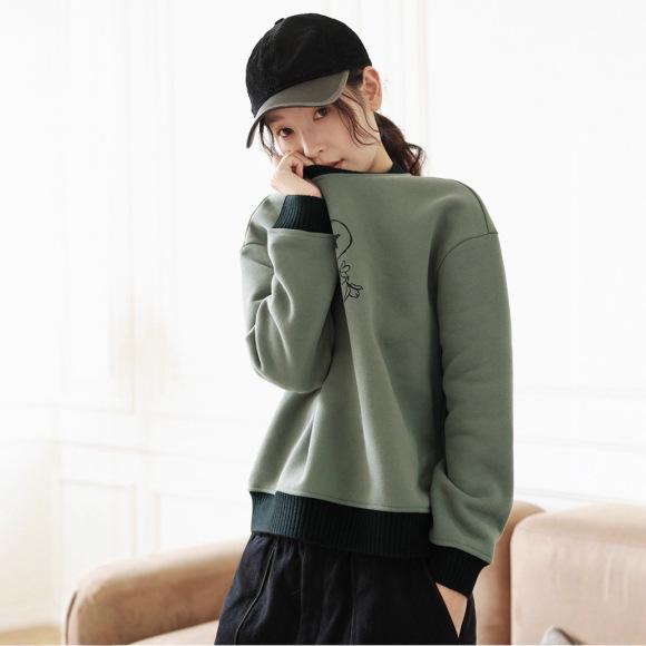 Butterfly Embroidery Round Neck Long Sleeve Women's Hoodie