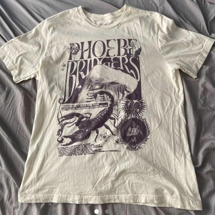 

Retro Phoebe Bridgers #034;I Know The End#034; Graphic Unisex Short Sleeve Shirt S5XL Unisex T-Shirt XXXXL