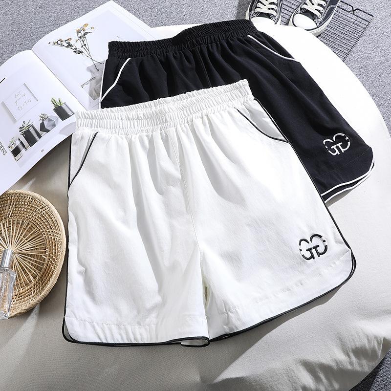 

Повседневные спортивные шорты женские летние свободные тонкие шелковые брюки с широкими штанинами XL белый