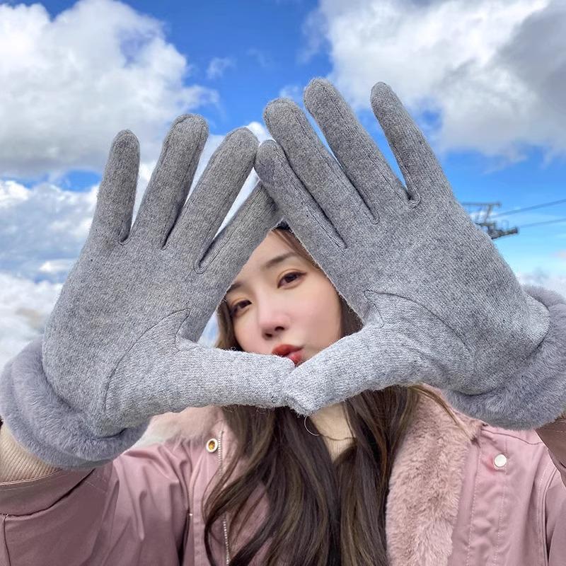 Gloves for Women Winter Warm Cycling and Driving Cold and Windproof Plus Velvet Cute Touch Screen Wool Hand Socks