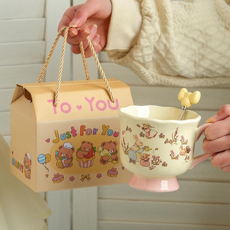 High-Value Wind Ceramic Cup With Spoon, Cute Girl Couple Water Cup Gift Box, High-End Souvenir