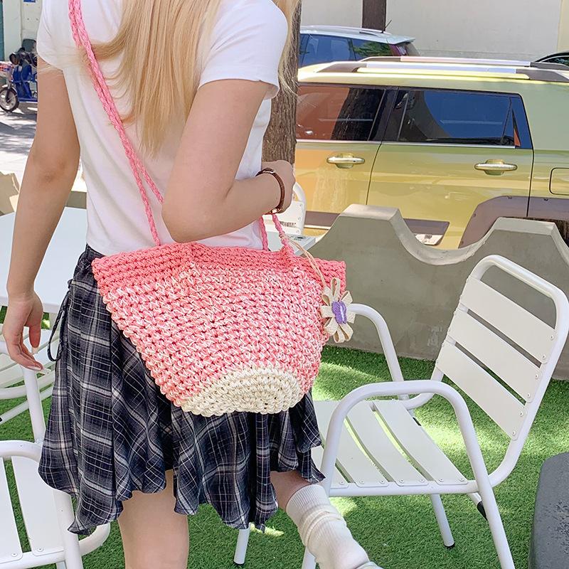 Small fresh flower straw bag new niche gradually straw bag woven bag vacation beach bag fashion shoulder bag