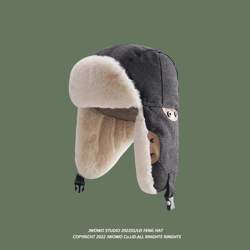 Lei Feng Winter Hat: Men & Women's Thick, Warm, Velvet-Lined Ski Beanie with Ear Protection for Cold-Weather Riding.