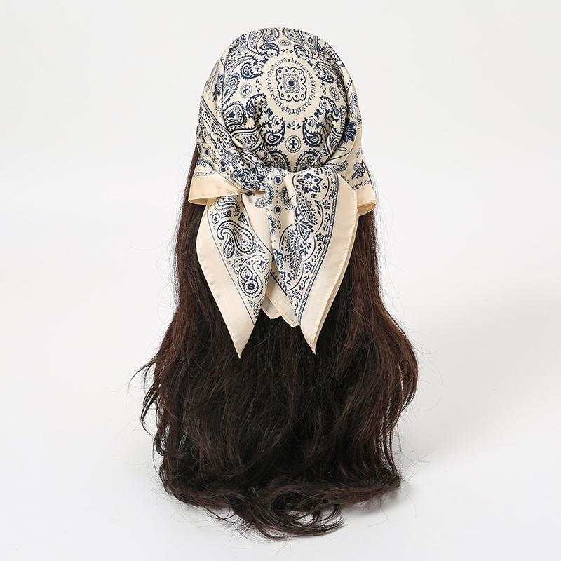 

Летний Пляжный 70*70см Квадратный Шелковый Мусульманский Хиджаб Шарф Женский Платок Принт Сердечки Головная Бандана Маленькие Модные Роскошные Шарфы Галстук 70x70cm