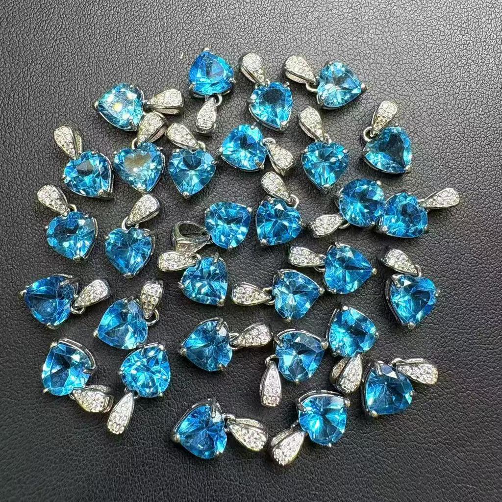 Chakra Spiritual Crystal Healing Stone Natural Blue Topaz Heart 925 Sterling Silver Pendant for Attracting love and Friendship