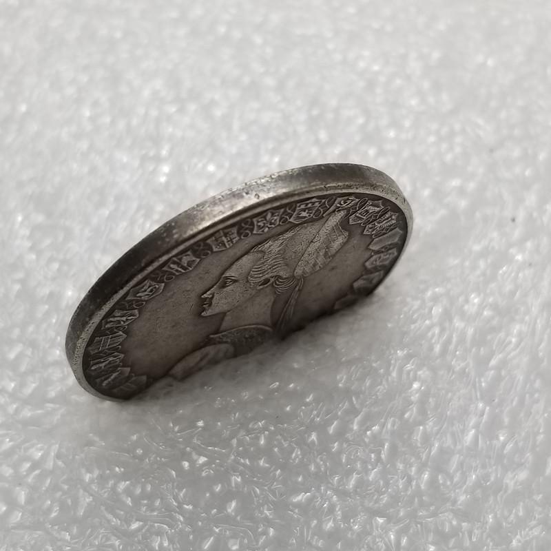 Italian Silver Dollar Commemorative Coin #69-4: Antique Craftsmanship