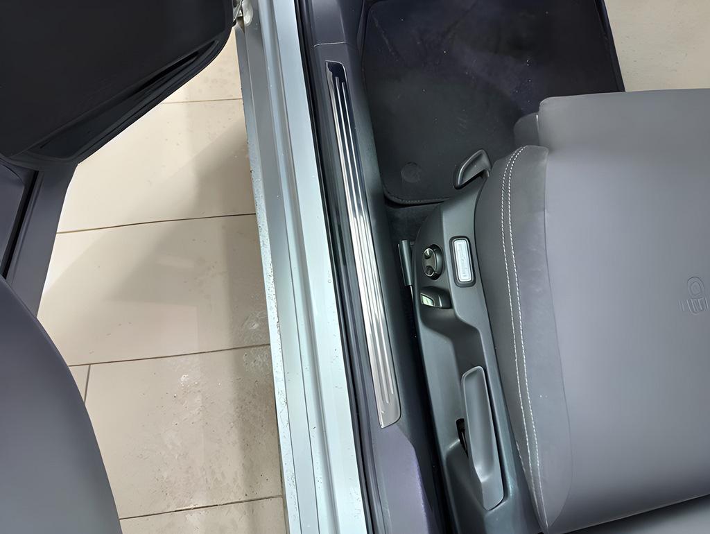 

Накладки на внутрішні пороги OmsaLine (4 шт, нерж) для Volkswagen Passat B8 2015-2023 рр.