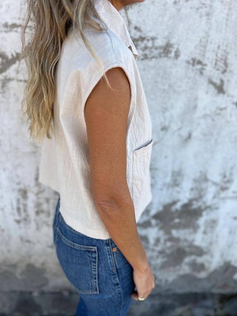 Women's Casual Summer Cotton Linen Short-Sleeve Button Pocket Shirt