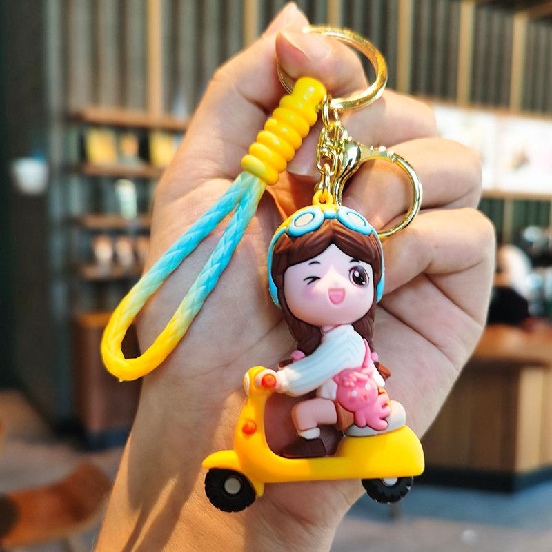

Cartoon Tram Couple Keychain Creative Bag Doll Cute Car Keyring Gift Small Gift Kawaii Cute Personalized Gifts Y2k Fashion Toys