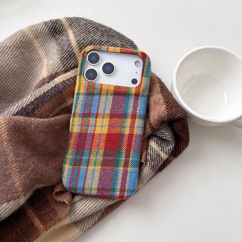 Kocowa Flanelowa Odporna na Upadki Pokrowiec na Telefon dla iPhone 14/13/16 Pro Max oraz Apple 15/17 Pro Max (Jesień zima)