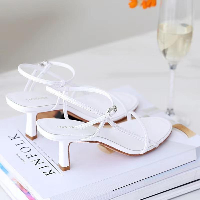 Sandalen Damen neue Sommer Stiletto Ein-Riemen-Schnalle High Heels Sandalen Sexy
