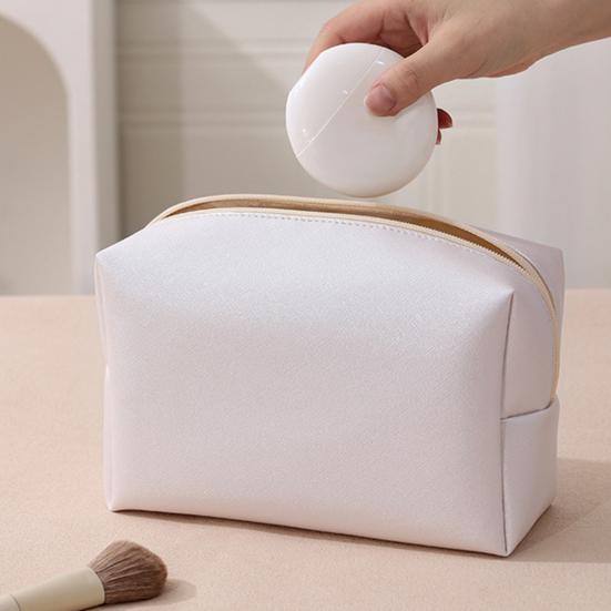 Portable Cosmetic Bag Stylish Zippered Makeup Pouch Travel Toiletry Organizer for Women Lipstick Makeup Brushes