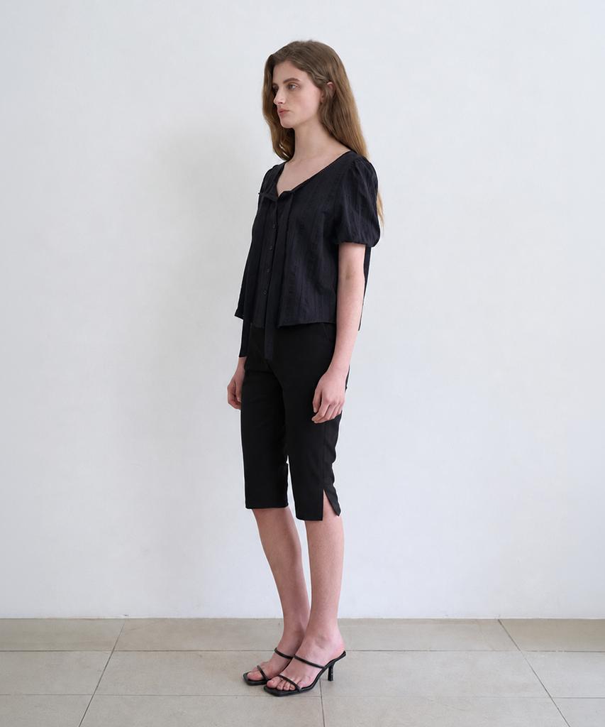 NOT YOUR ROSE Gabrielle Capri Pants (Black)