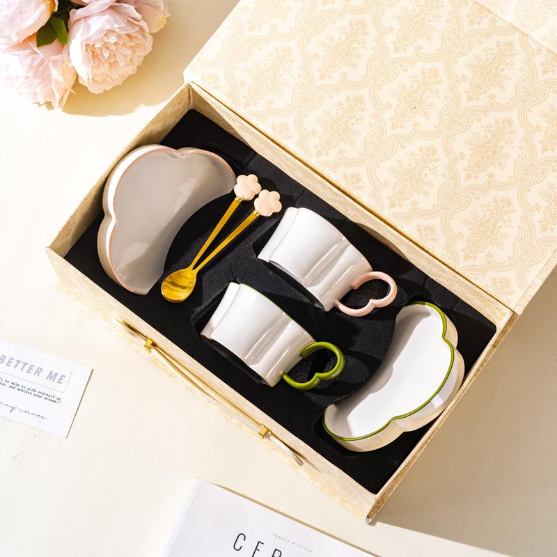 Retro Plum Blossom Coffee Cup And Saucer Set, High-End Exquisite Afternoon Tea Cup Gift Box, Wedding Gift Souvenir