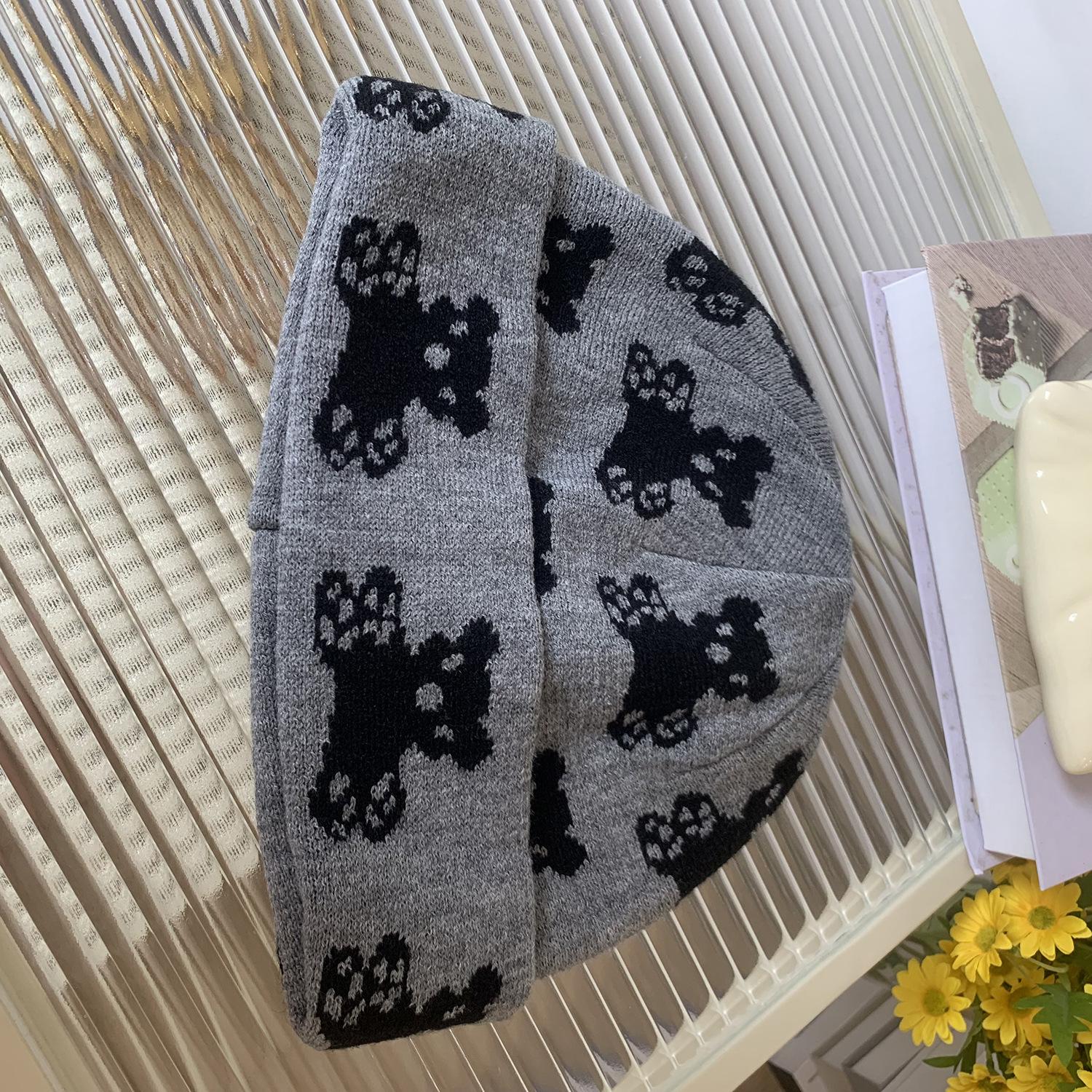

Korean Cartoon Bear Wool Hat for Women In Winter Warm Ear Protection and Versatile Face Showing Small Knitted Hat Thickened Head Cold Hat M（56-58cm）