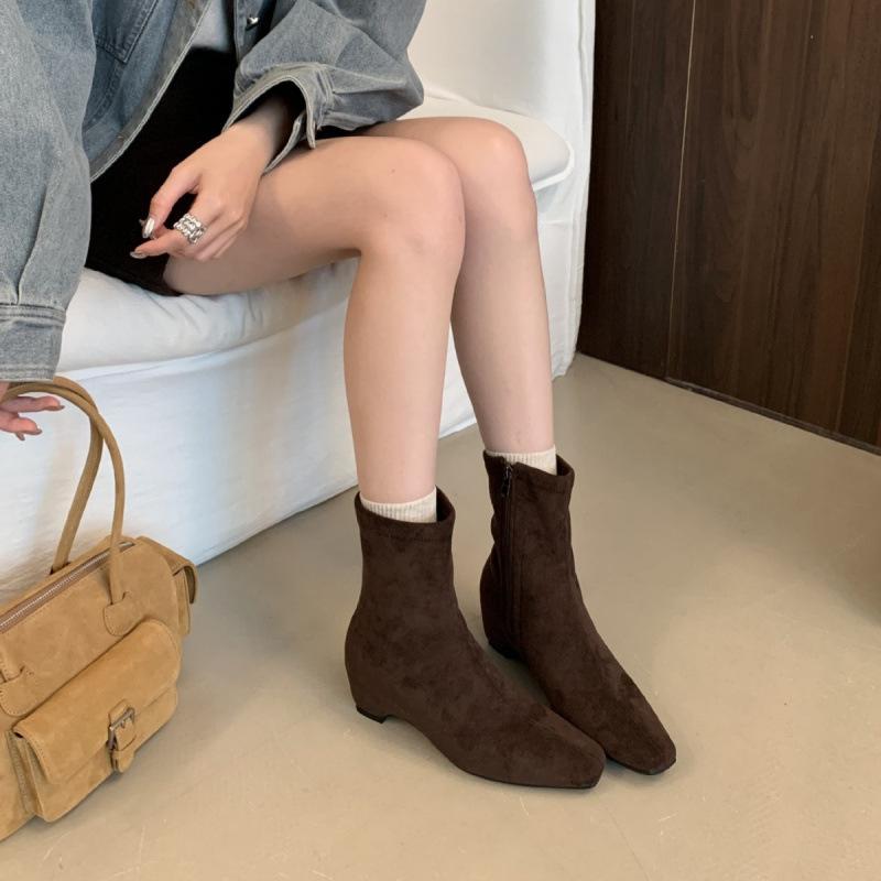 Square Head Low Heel Suede Fashion Boots 2025 Autumn Korean Version New Temperament Retro Short Boots Side Zipper Chelsea Boots