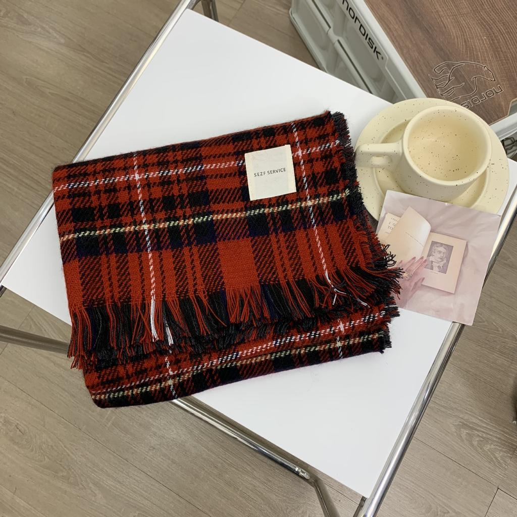 Red plaid retro scarf female Korean version versatile ins Christmas scarf to keep warm student couple shawl autumn and winter