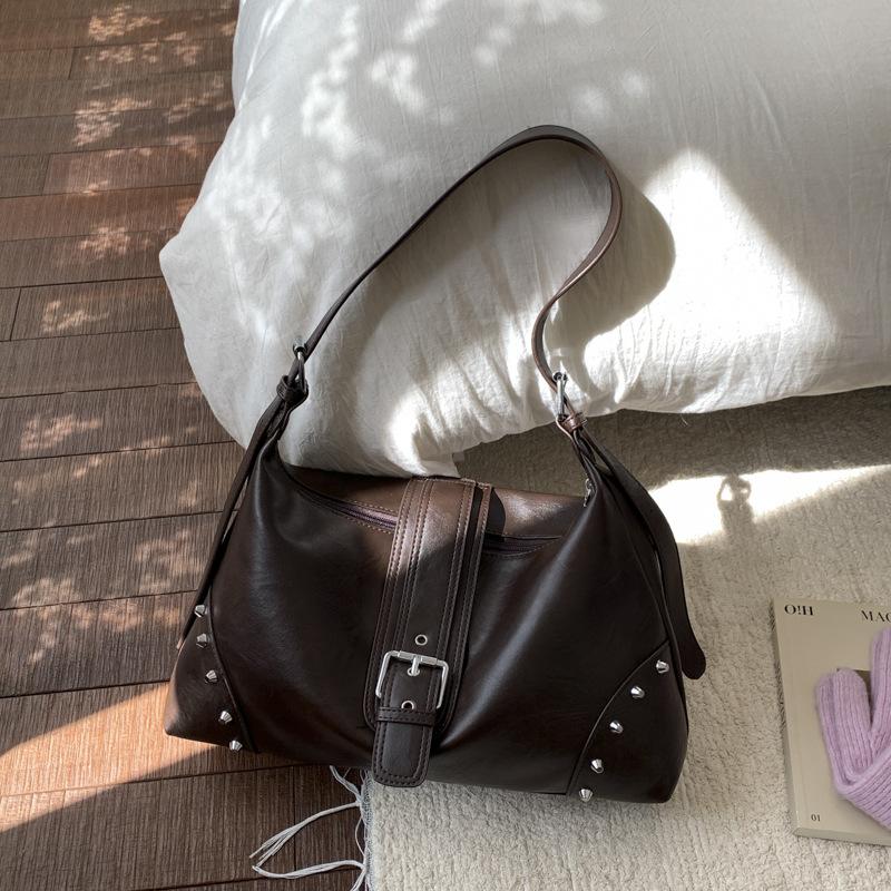 Large Casual Women Handbag PU Leather Women's Hobos Shoulder Bag Female Big Tote Fashi rivet Ladies Armpit bag bolsas