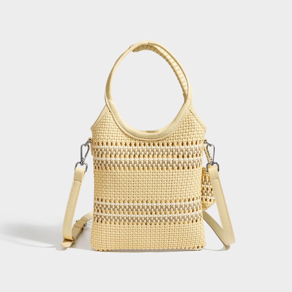 Woven shoulder bag Premium lazy style shoulder bag Casual commuter versatile women's bag