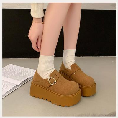 Novos mocassins femininos de sola grossa, moda outono e inverno 2024, design moderno, além de botas de neve quentes de veludo e cor sólida