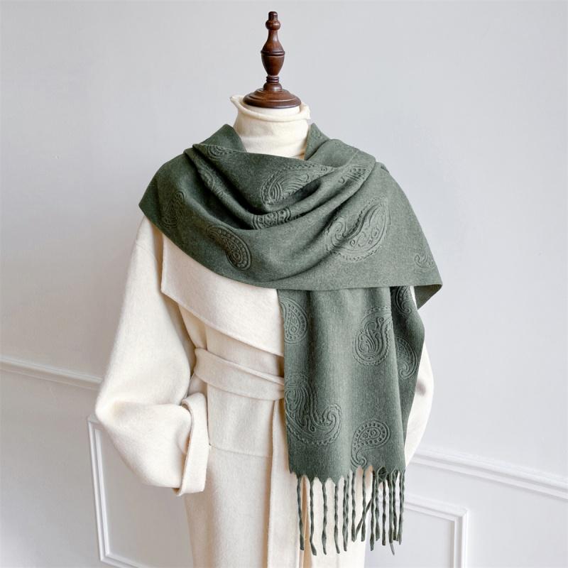 

Paisley Embossed Women s Winter Scarf Warm Cashmere Chunky Shawl Luxury Designer Tassels Pashmina Bufanda Lady Wrap Man Scarves 30x180cm