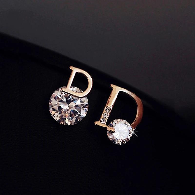 Fashion Design European and American Personality Shiny D Letter Asymmetric Earrings Sexy Party Queen Earrings for Women