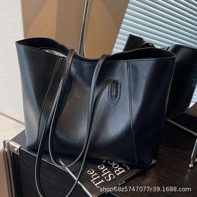 Fashion Large-capacity Tote Bag Women's Maillard High-end Bag Women's Large-capacity Autumn and Winter Versatile Armpit Bag