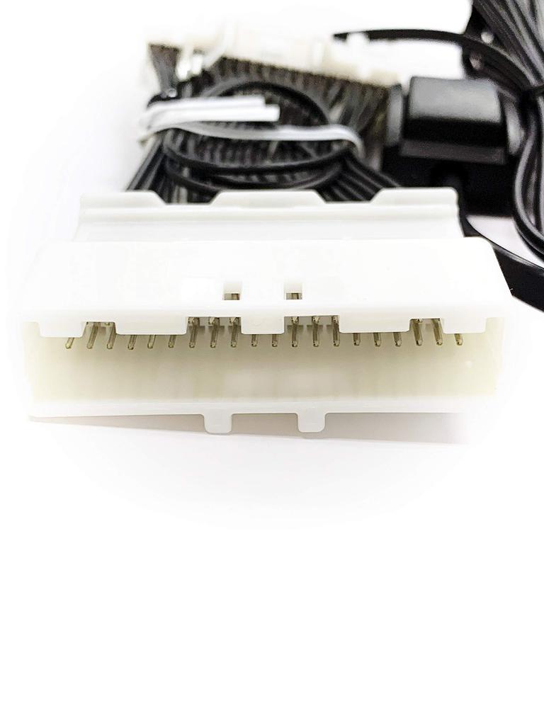 SOUND OFF Leaf ZE1 Kit That Allows You To Watch While Driving and Also Operate the Navigation System (STV-N15-S-40P) TV/DVDs STV-N15-S-40P