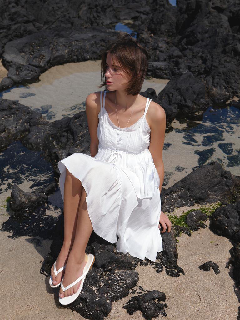 Liel Soop Layered Sleeveless Blouse (White)