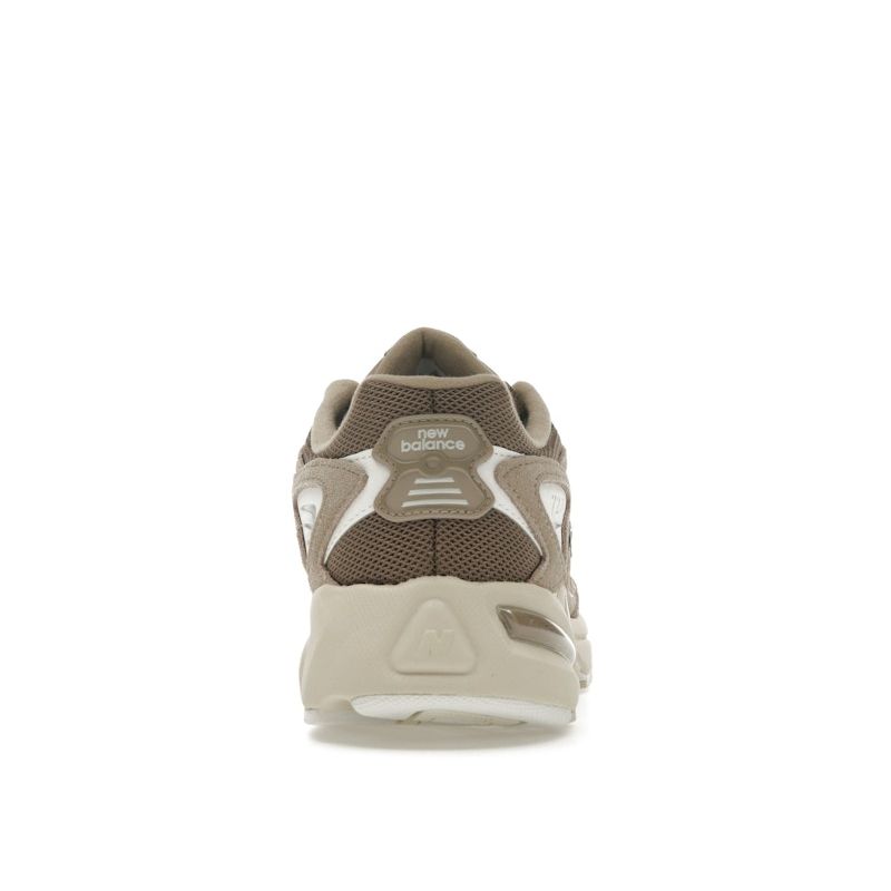 New Balance 725 Mushroom Unisex Sneakers Brown Driftwood Sea-Salt ML725AB