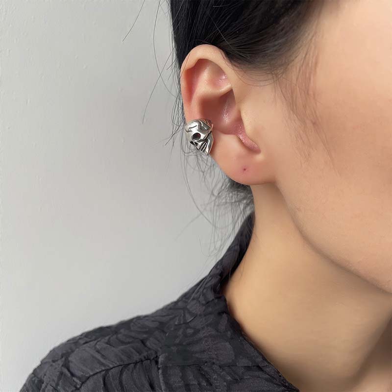 Punk Skeleton Clip Earrings for Women Vintage Hollow Mask Earring Couple Funny Ear Accessories Trendy Halloween Party Jewelry