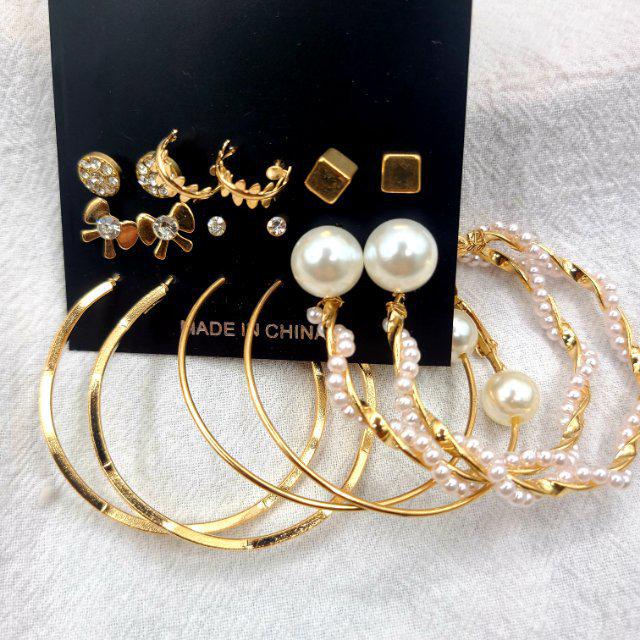 French Retro Pearl Circle Stud Earring Set - 6 Pieces for Women