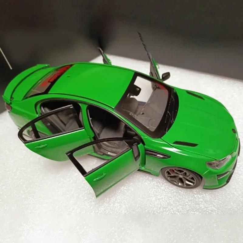 Diecast Alloy 1:18 Scale Holden HSV GTSR HERON Green Simulation Sedan Model Collection Display Ornament Toy Gift-No certificate