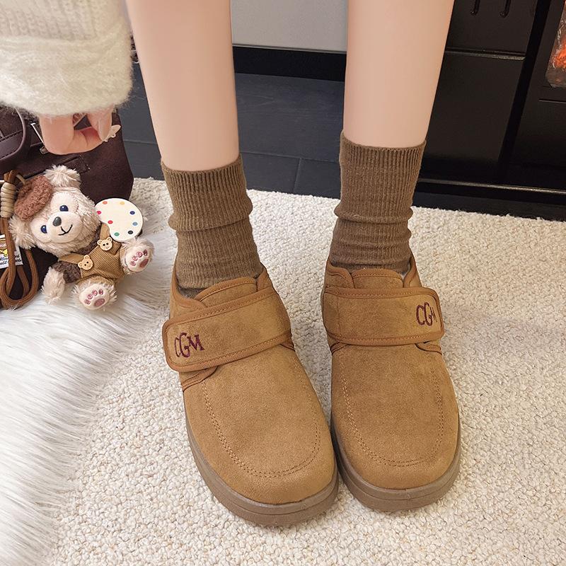 Winter new thick-soled women's velvet thickened warm cotton shoes soft-soled fashionable versatile Velcro women's shoes