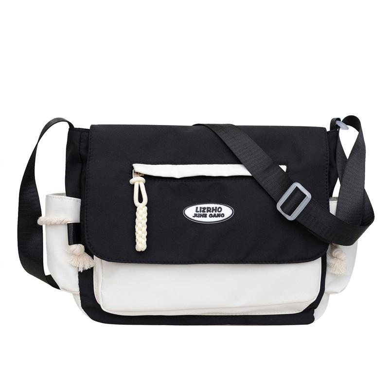 Fashionable and versatile, trendy retro crossbody bag, women's casual shoulder bag, student large capacity mailman bag
