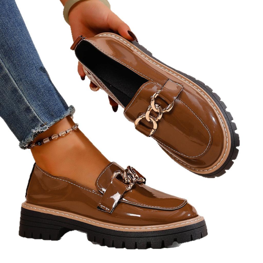 Outono de 2025 novo salto grosso sola grossa bico redondo moderno versátil fivela de metal mocassins de um pé sapatos pequenos de couro