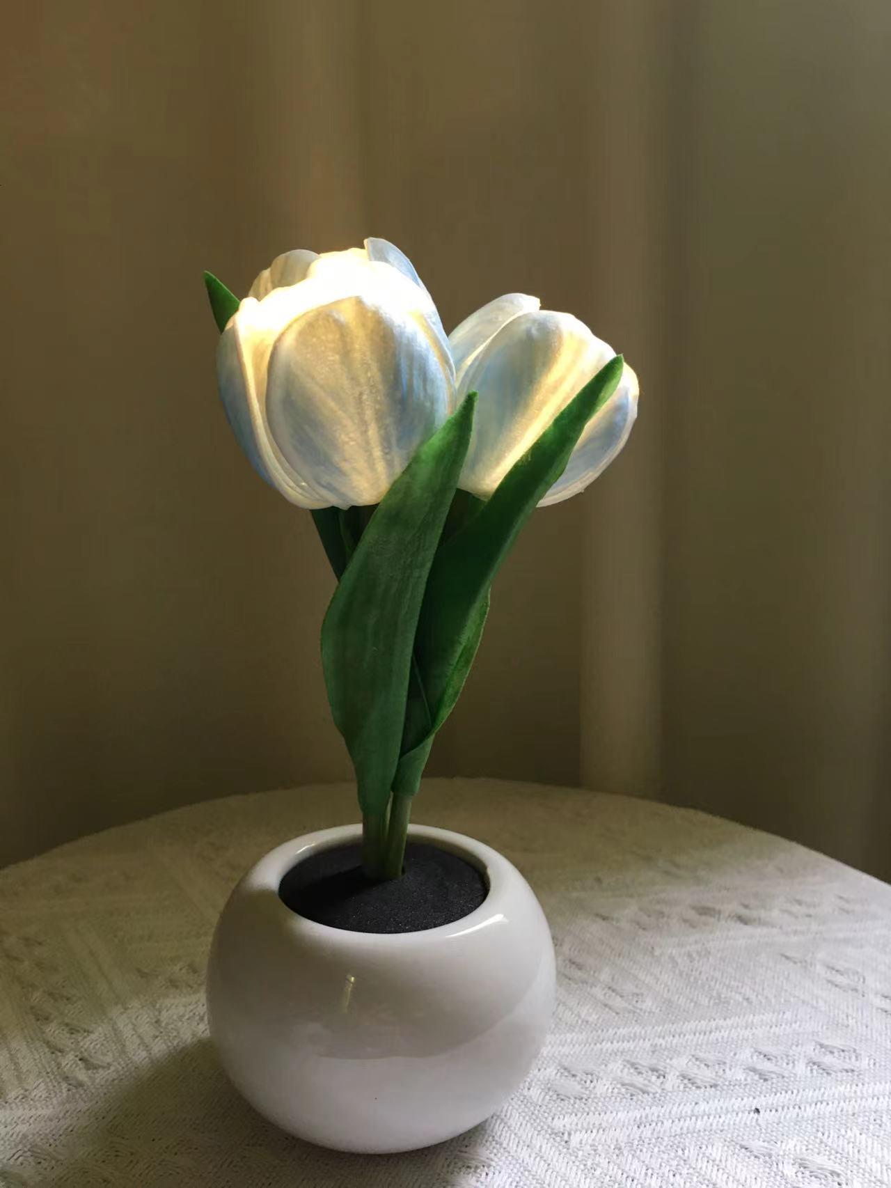 LED Tulip Night Light Bouquet - Mother s Day Gift for Girls, Desk Décor 5V
