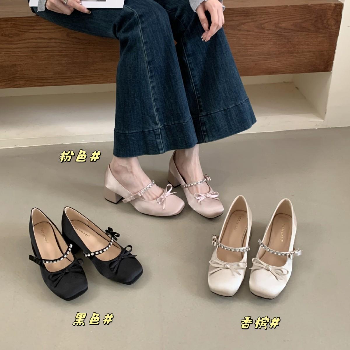 

2025 new autumn and winter fashion satin one word with bow thick high heel light mouth versatile OL women s single shoes 39 шампанського