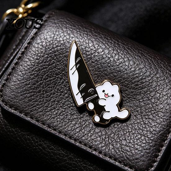 Denim Jacket Pin Novelty White Cat Holding Knife Enamel Brooch Pin, Cute Cartoon Hat Animal Lapel for Shirt, Clothing, Backpacks, Jackets, Accessory