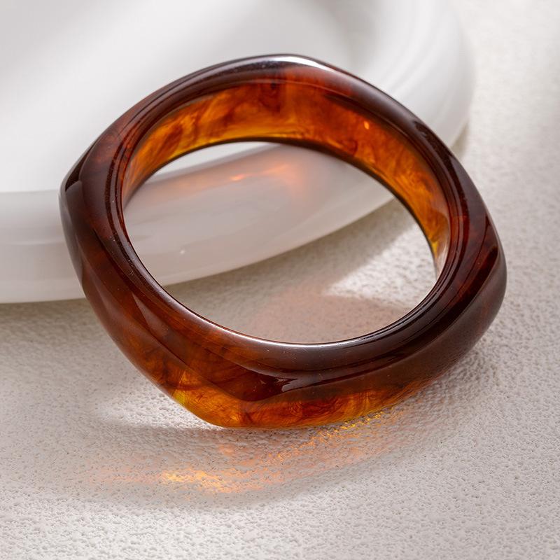 Smudge Irregular Resin Bracelet Women'S Retro Simple High-End Bracelet Wind Versatile Jewelry