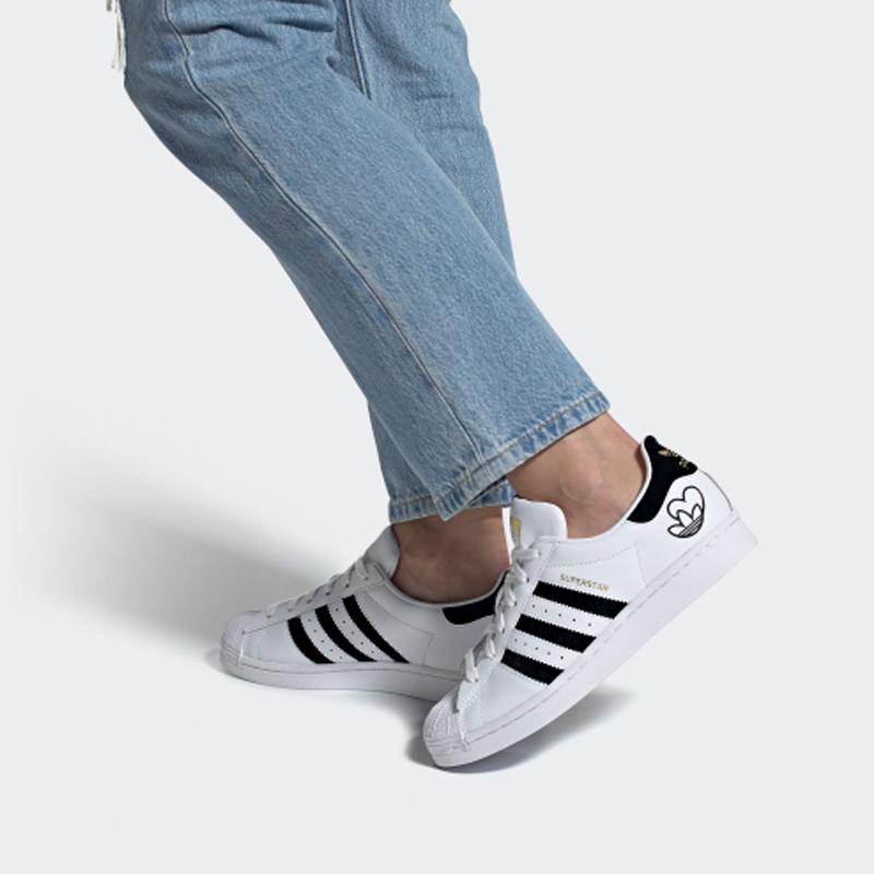 Adidas Women's Superstar 'Heart Logo White' Women's Sneakers FY4755