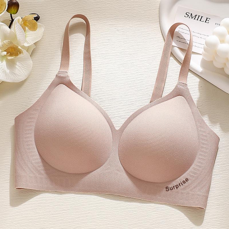 103 Medium-Thick Seamless Push-Up Bra for Women, Anti-Sagging, Wire-Free, with 2CM One-Piece Fixed Cup for Small Chest.
