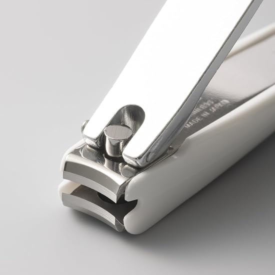 KAI Nail Clipper type002 S Curved Blade with Stopper Case Made in Japan for Hands KF1003