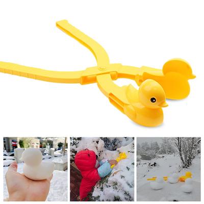 Snowball Maker with Eyes Lovely Easy To Release One-piece Molding Creative Color Cognition Yellow Duck Model Snowball Clip Winter Snow Toy