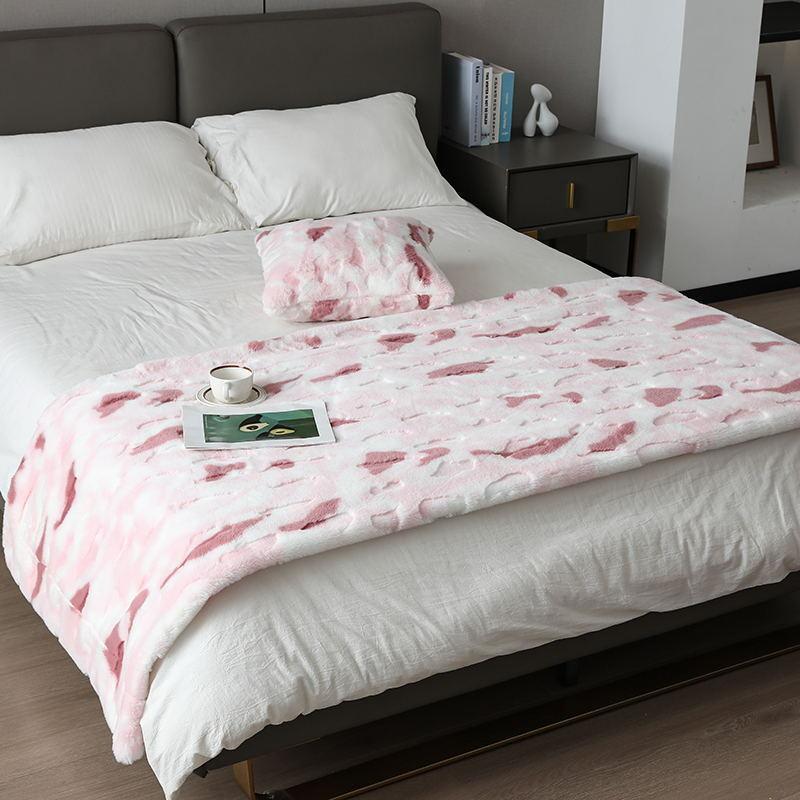 Doppellagige, dicke Decke mit Kaninchenhaar-Imitat-Druck