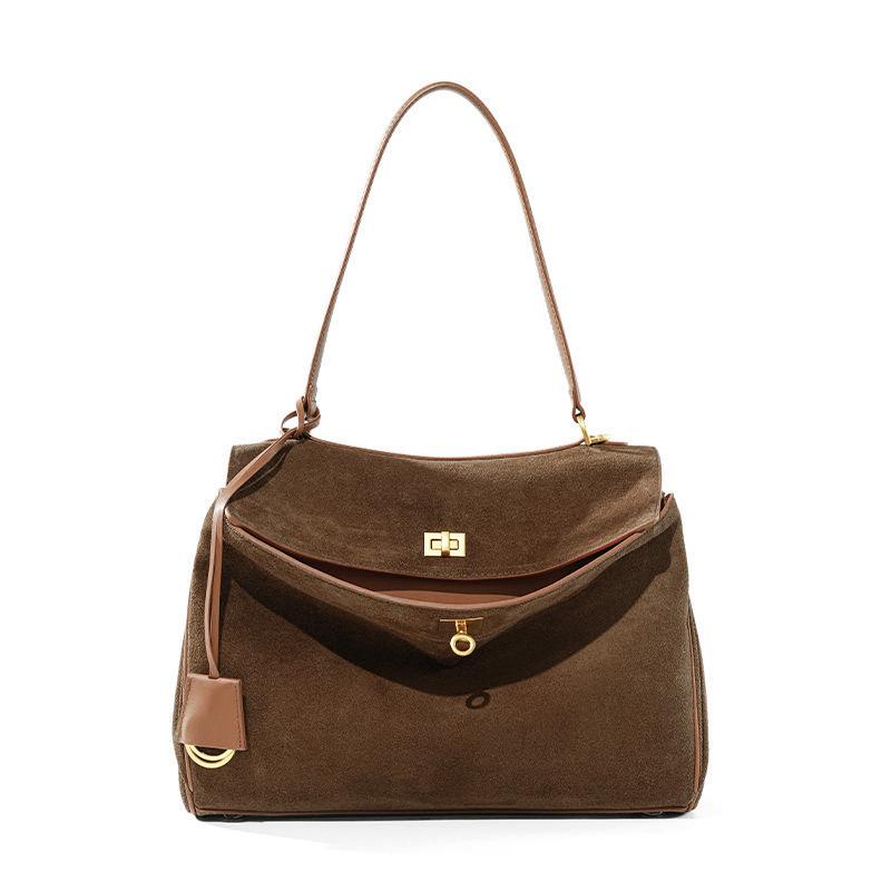 New European and American Retro Shoulder Bag with Luxurious Matte Velvet Cowhide Tote Bag Temperament