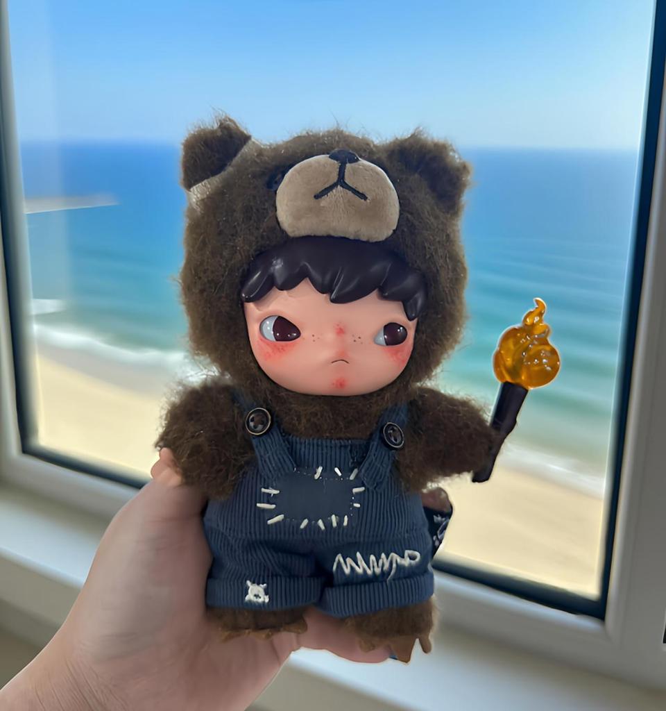 POP MART Hirono „Lebe wild – Kämpfe um Freude“ Designer-Kunstspielzeug Niedliche Sammlerfigur