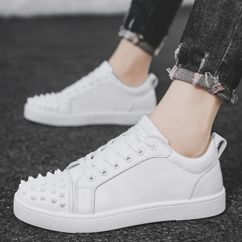 Men's White Microfiber Leather Rivet Low-Top Sneakers - Stylish Autumn Casual Shoes