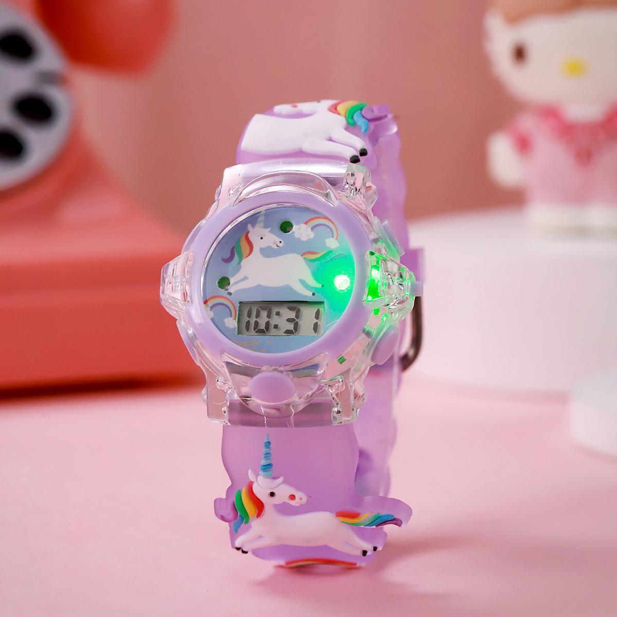 

Детские светящиеся электронные часы с единорогом фиолетовый