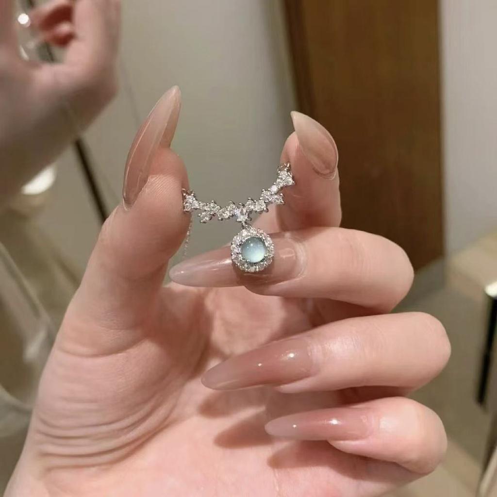 Titanium Steel Pendant Necklace Sparkling All-Over Sweet Versatile Spring Summer White Moonlight Fresh and Elegant Clavicle